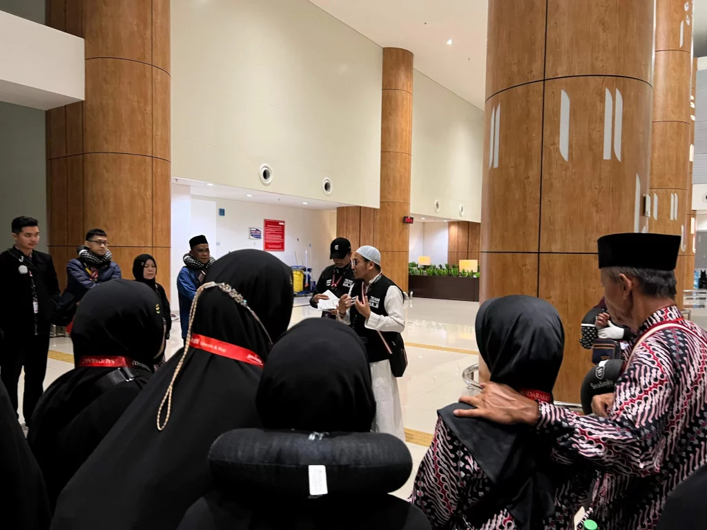 Keberangkatan Jamaah Umroh 9 Hari Saudaraku (2)