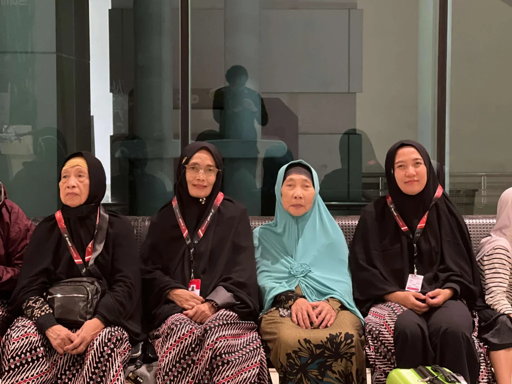 Keberangkatan Jamaah Umroh 9 Hari Saudaraku (4)