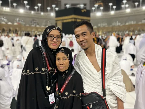 Foto Bersama Jamaah Umroh Haji Saudaraku (1)