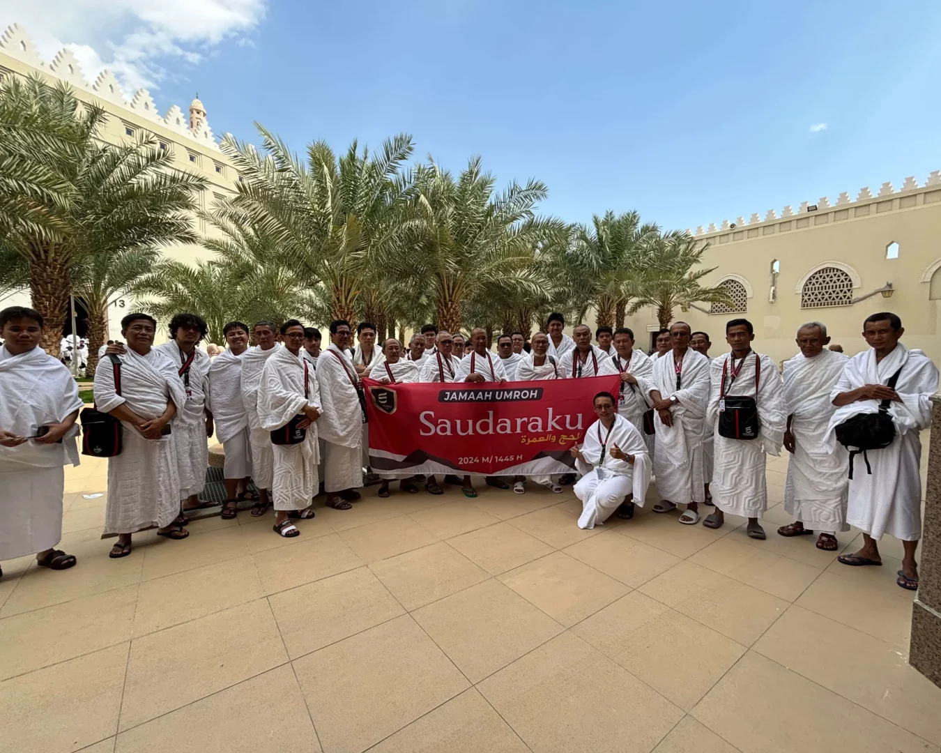 Foto Bersama Jamaah Umroh Haji Saudaraku (2)