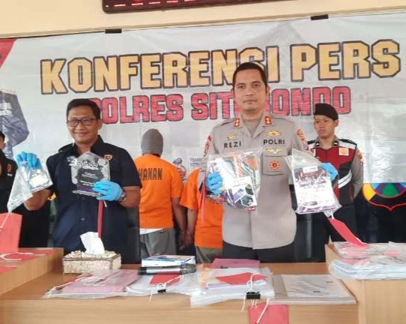 Penangkapan Kasus Penipuan Travel Umroh di Situbondo, sumber HIMPUH
